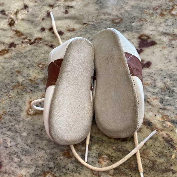 Baby Deer Vintage Crib shoes - Picture 3 of 4